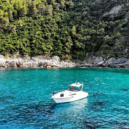 Our Cruises Botel