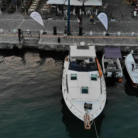 Our Cruises Botel Skopelos Town
