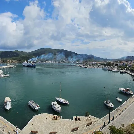 Our Cruises Úszó hotel