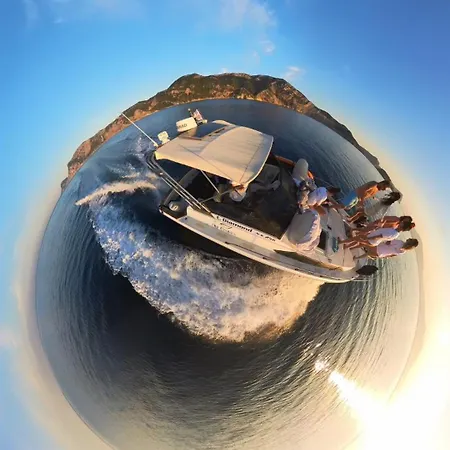 Our Cruises Botel Skopelos Town