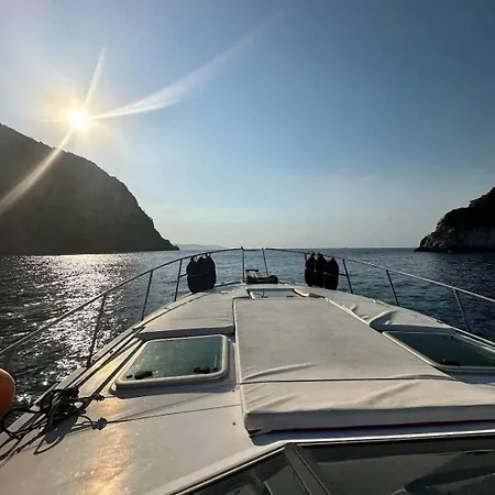 Botel Our Cruises *
